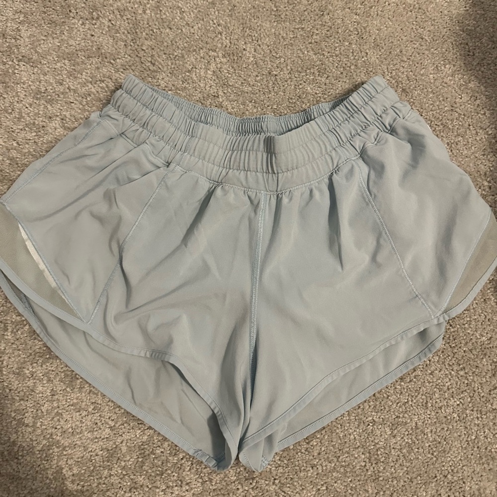 Hotty Hot Lined Short 2.5" in light blue